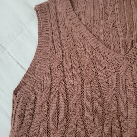 SheIn Cropped Sweater Vest Brown L - Picture 4 of 5